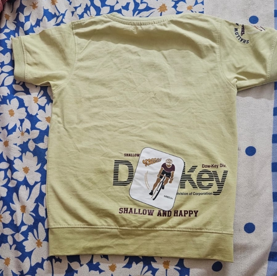 Kid boy tshirt back